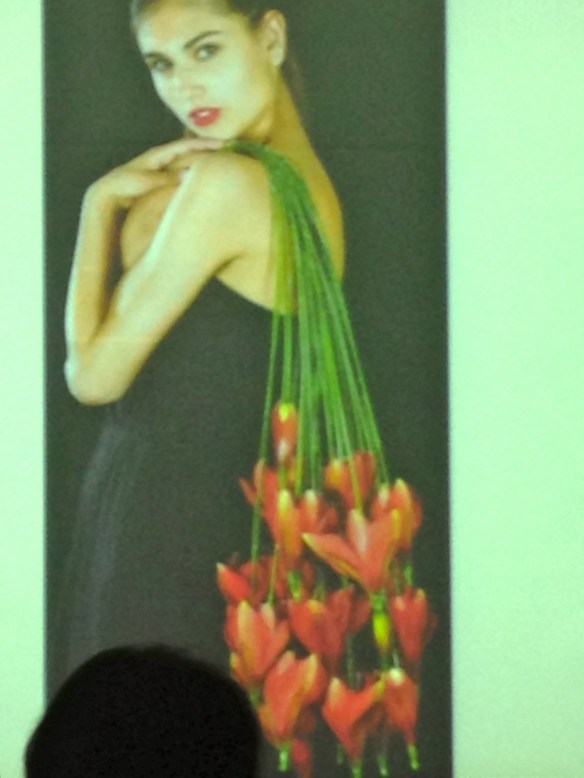 slideshow of cascading bouquet